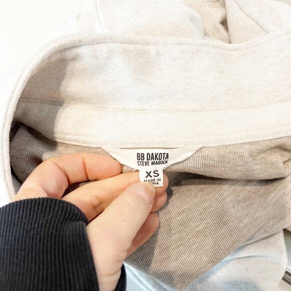 BB Dakota by Steve Madden Daily Grind Long Sleeve Shacket Jacket Oat Tan XS - Picture 4 of 4